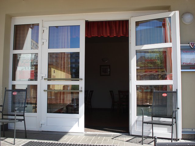 img00009.jpg